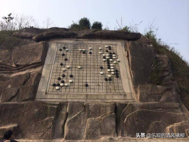 天龙八部_天龙八部乔峰角色分析_天龙八部97版VS03版对比