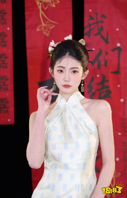 天龙八部·归来公测直播_轻松天龙Coser女团_天龙八部