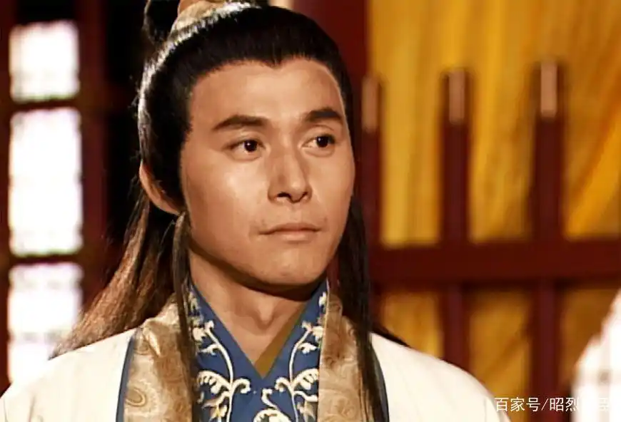 以彼之道还施彼身，有这么厉害武功的慕容复，为什么打不过乔峰