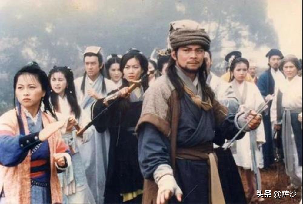 天龙八部乔峰成为丐帮帮主原因_金庸小说乔峰契丹人身份_天龙八部