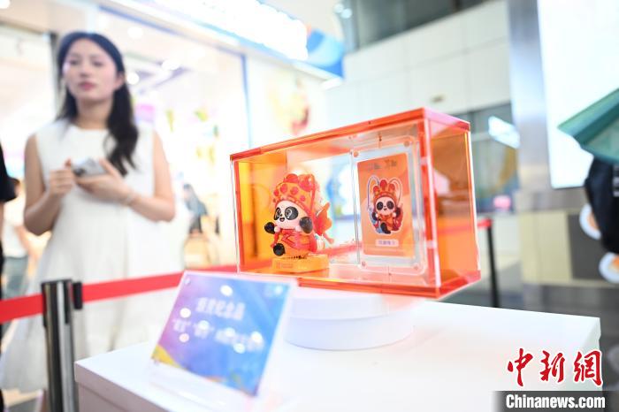 _成都世运会颁奖物资如何让世界看见“中国美”？_成都世运会颁奖物资如何让世界看见“中国美”？
