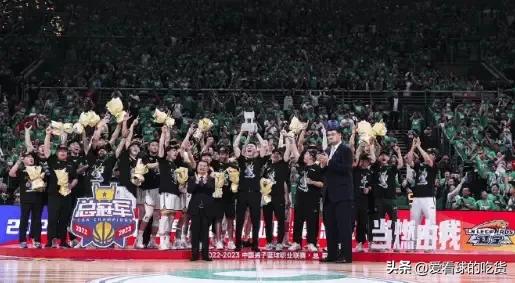 辽宁球迷哭了_辽宁队球迷喊话_