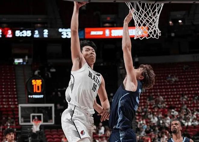 _狂轰31分！NBA新科状元打疯了，杨瀚森10+5+3，炸裂隔扣+补扣_狂轰31分！NBA新科状元打疯了，杨瀚森10+5+3，炸裂隔扣+补扣