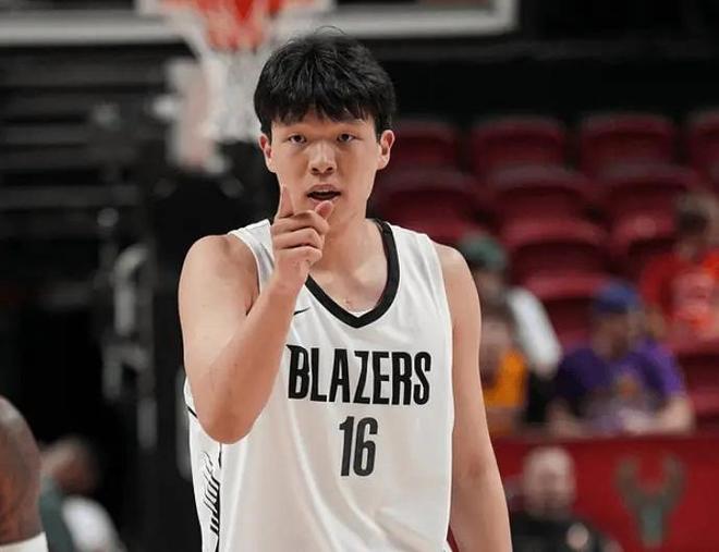 狂轰31分！NBA新科状元打疯了，杨瀚森10+5+3，炸裂隔扣+补扣_狂轰31分！NBA新科状元打疯了，杨瀚森10+5+3，炸裂隔扣+补扣_