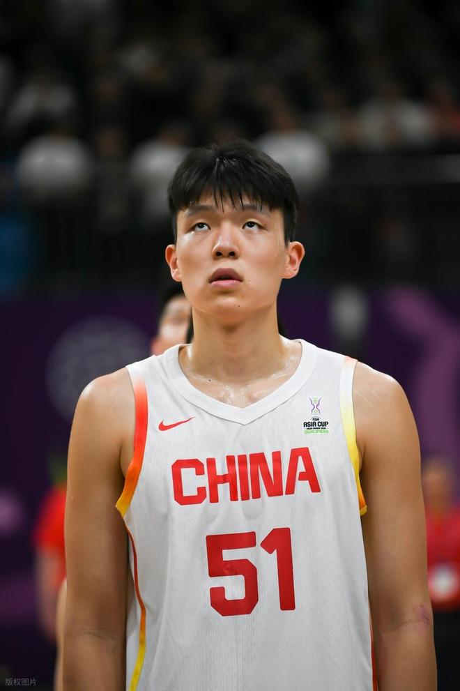看了杨瀚森2场NBA夏季联赛，王治郅那句话的含金量还在上升_看了杨瀚森2场NBA夏季联赛，王治郅那句话的含金量还在上升_
