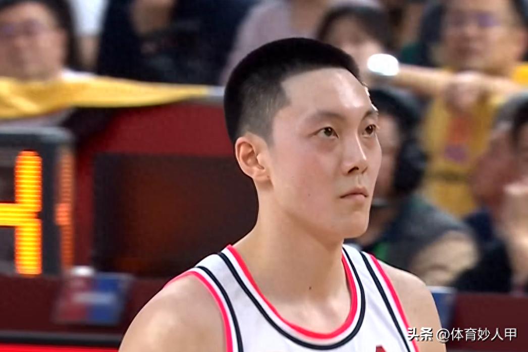 nba裁判驱逐手势动态图_裁判驱逐出场的手势_