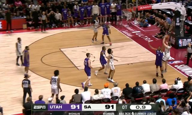 _24岁进入NBA，25岁献出第一个绝杀_24岁进入NBA，25岁献出第一个绝杀