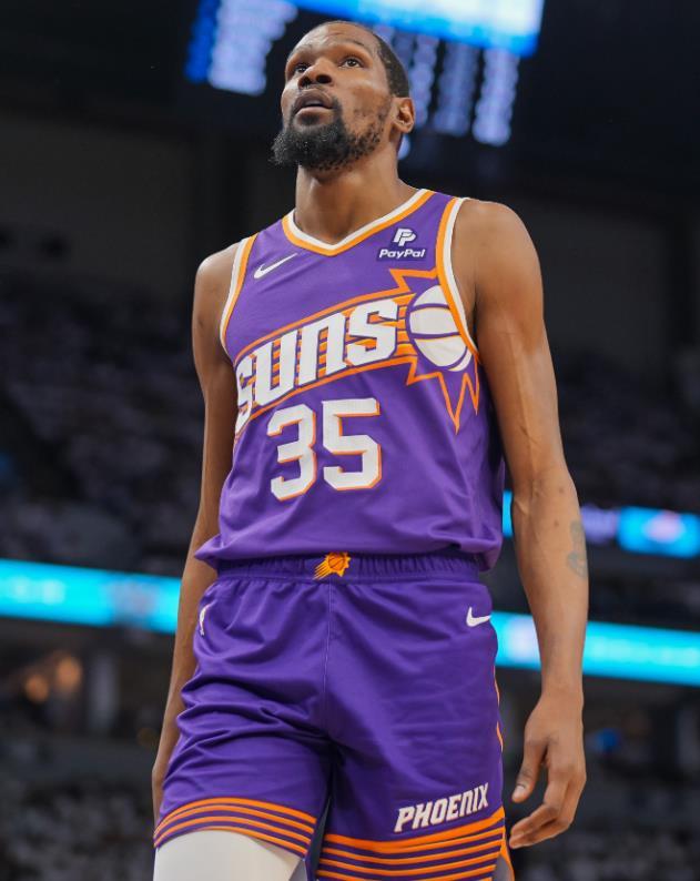 _就在刚刚！美媒评NBA历史前15人：库里第十、湖人球员独占7席！_就在刚刚！美媒评NBA历史前15人：库里第十、湖人球员独占7席！