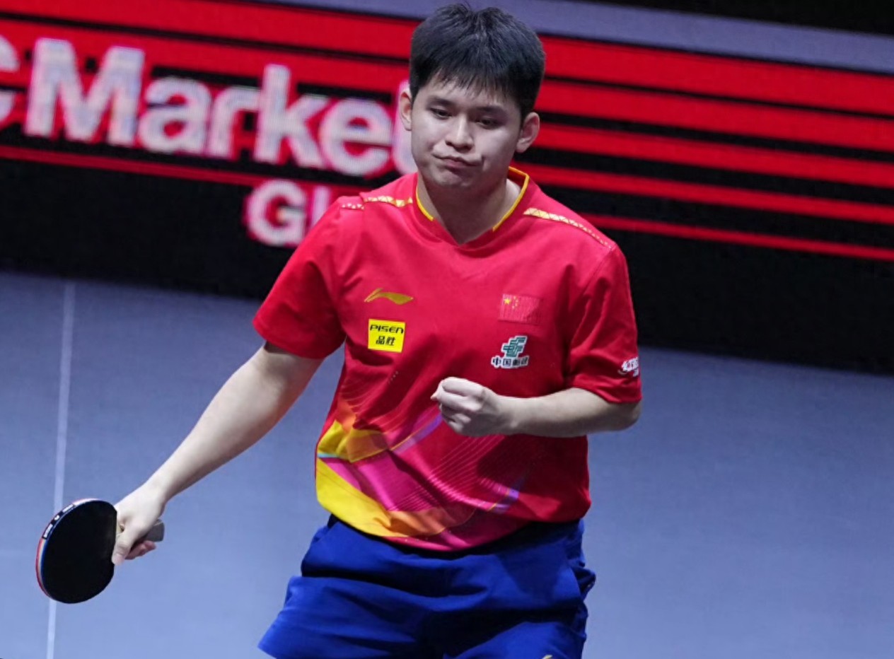 被打一波7-0，张本智和仍4-2逆转，单打4强确定：国乒4席日本2席